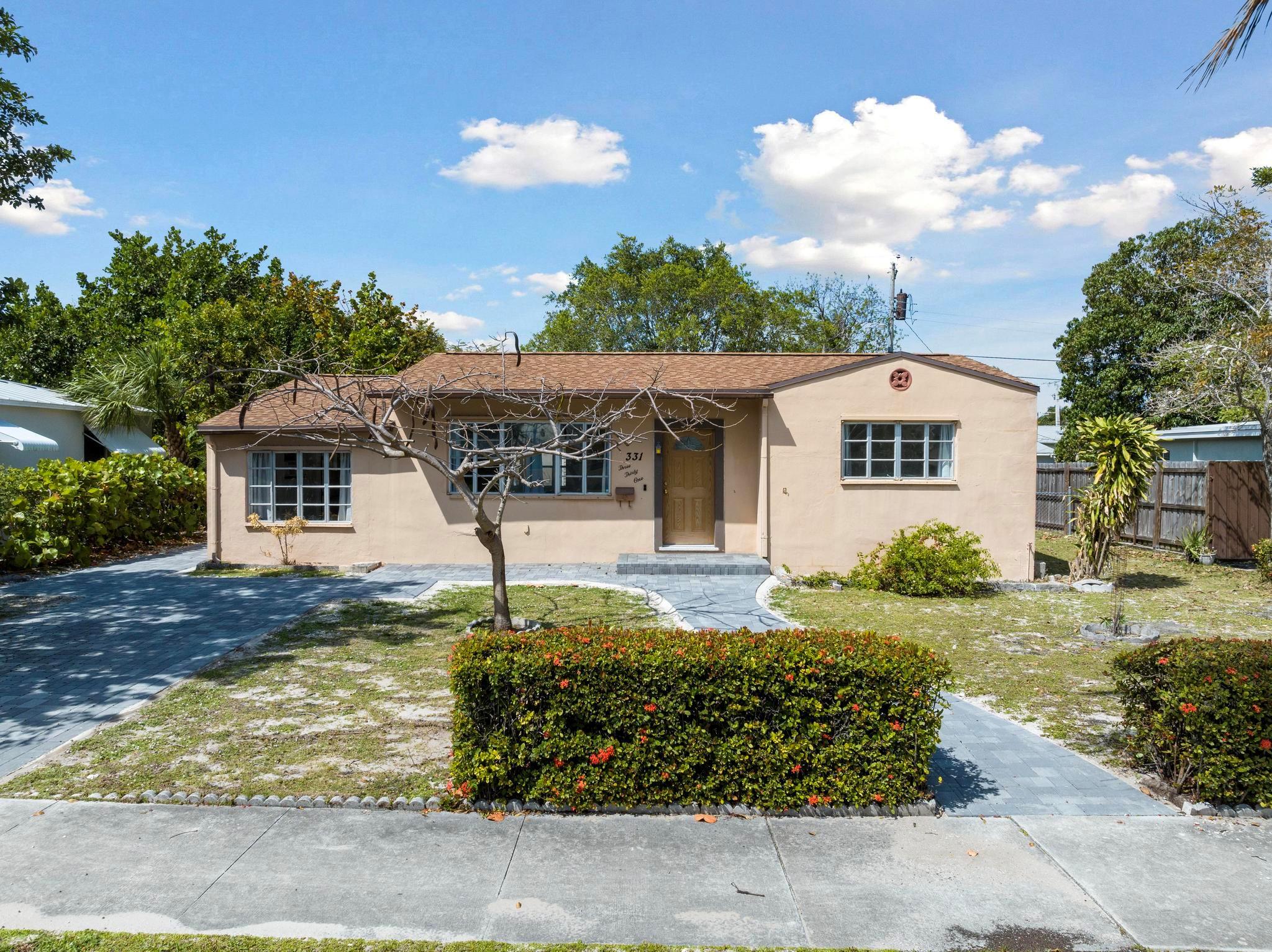 BROADMOOR SEC 4 - Residential Lease