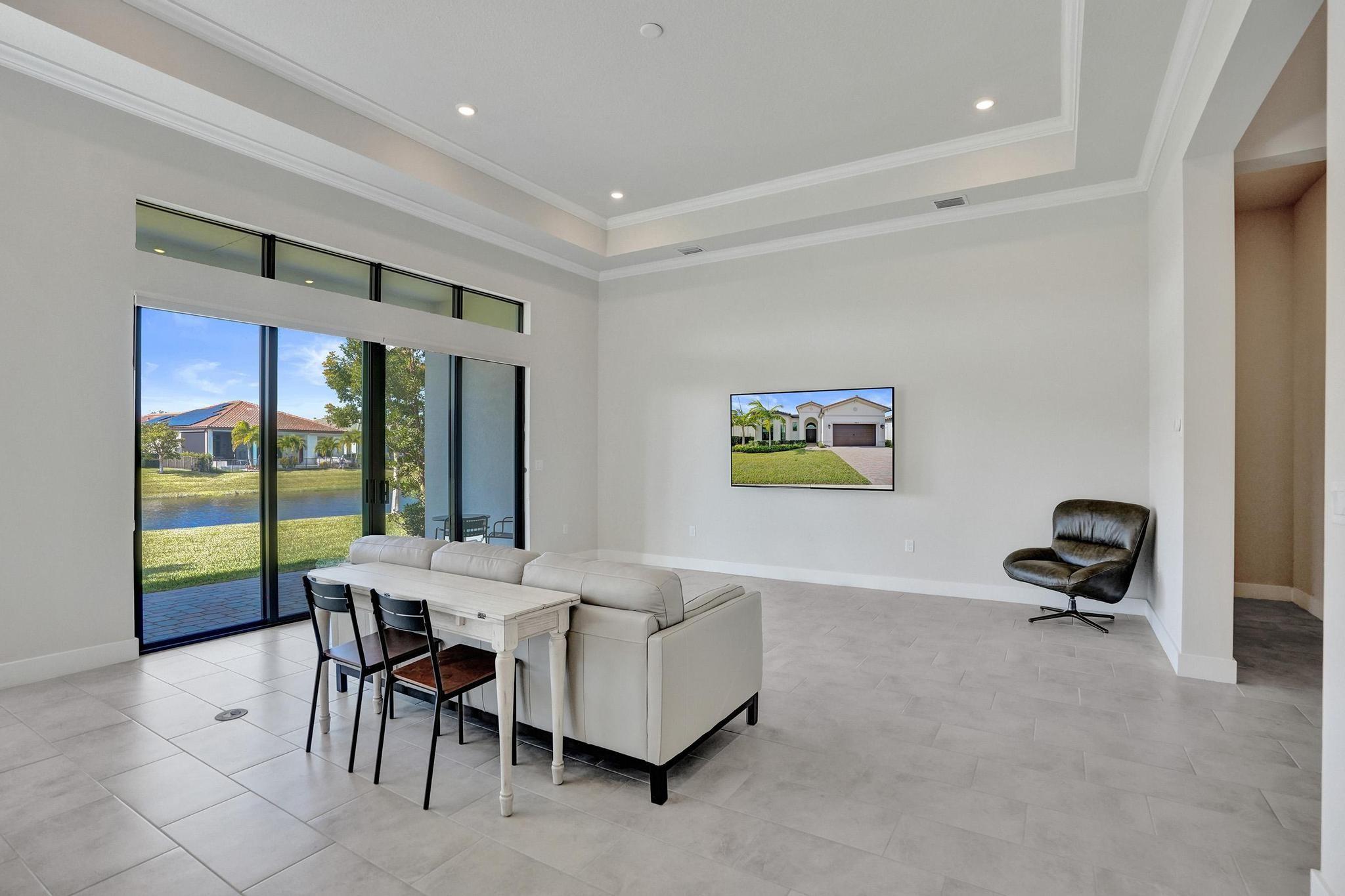 The Falls @ Parkland - Residential