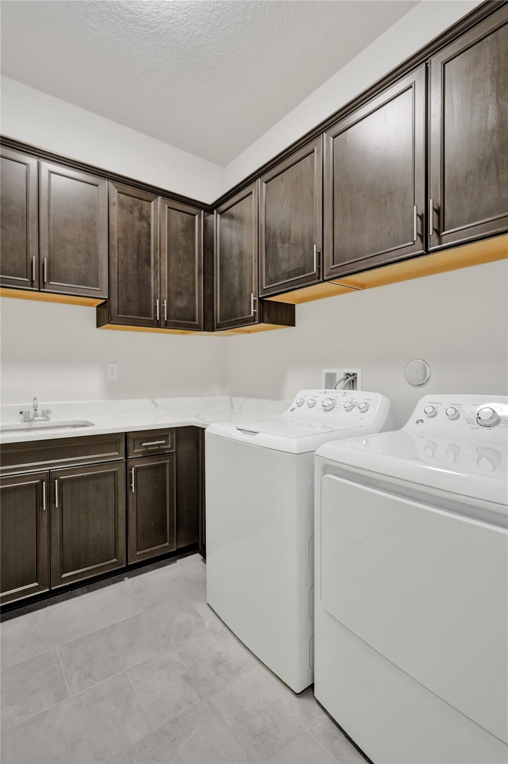 The Falls @ Parkland - Residential