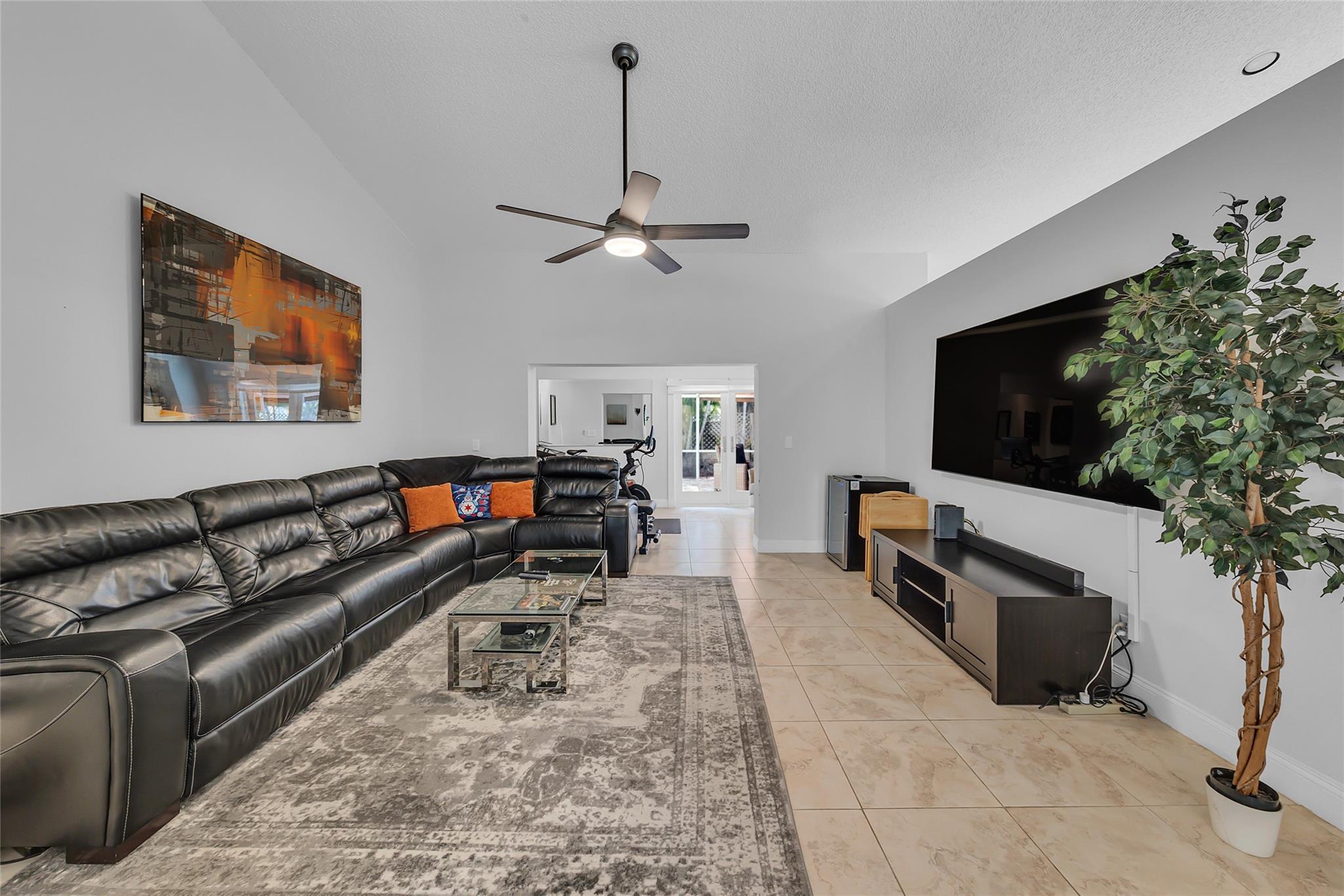5200 NW 5th Avenue