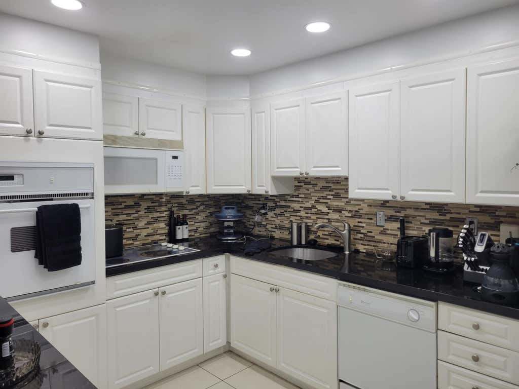 Photo of 19370 Collins Avenue #623, Sunny Isles Beach, FL 33160 (MLS # B26039433)