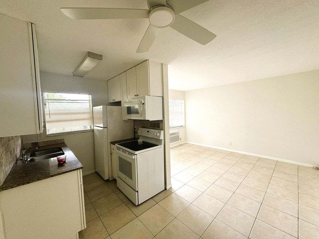 Photo of 801 S Federal Highway #111, Lake Worth Beach, FL 33460 (MLS # F10431498)