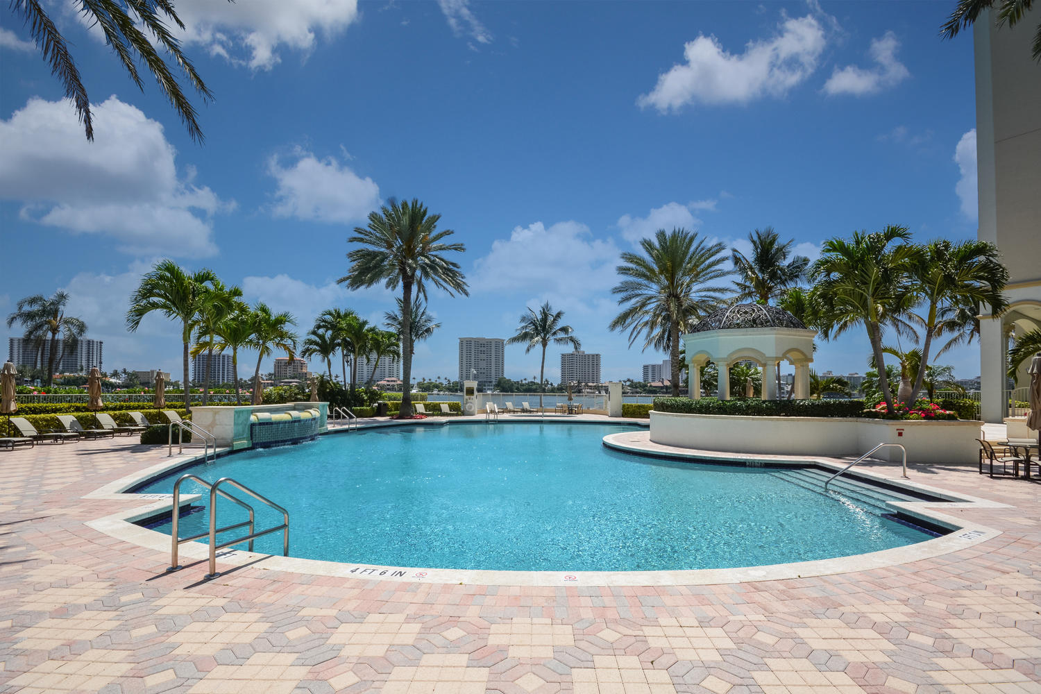 MIZNER GRAND CONDO - Residential
