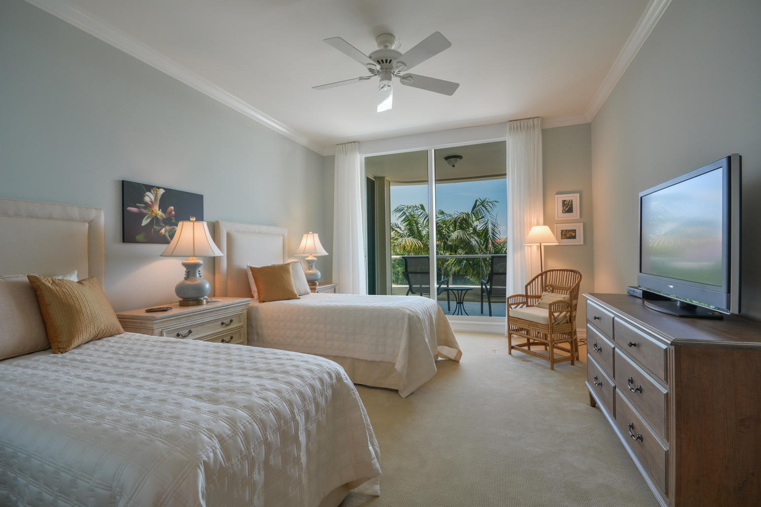 MIZNER GRAND CONDO - Residential