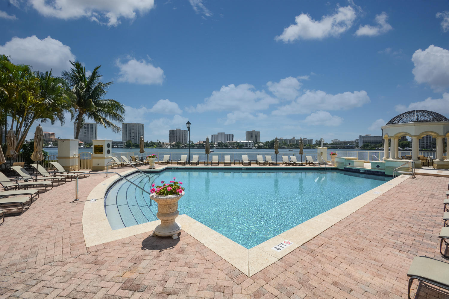 MIZNER GRAND CONDO - Residential