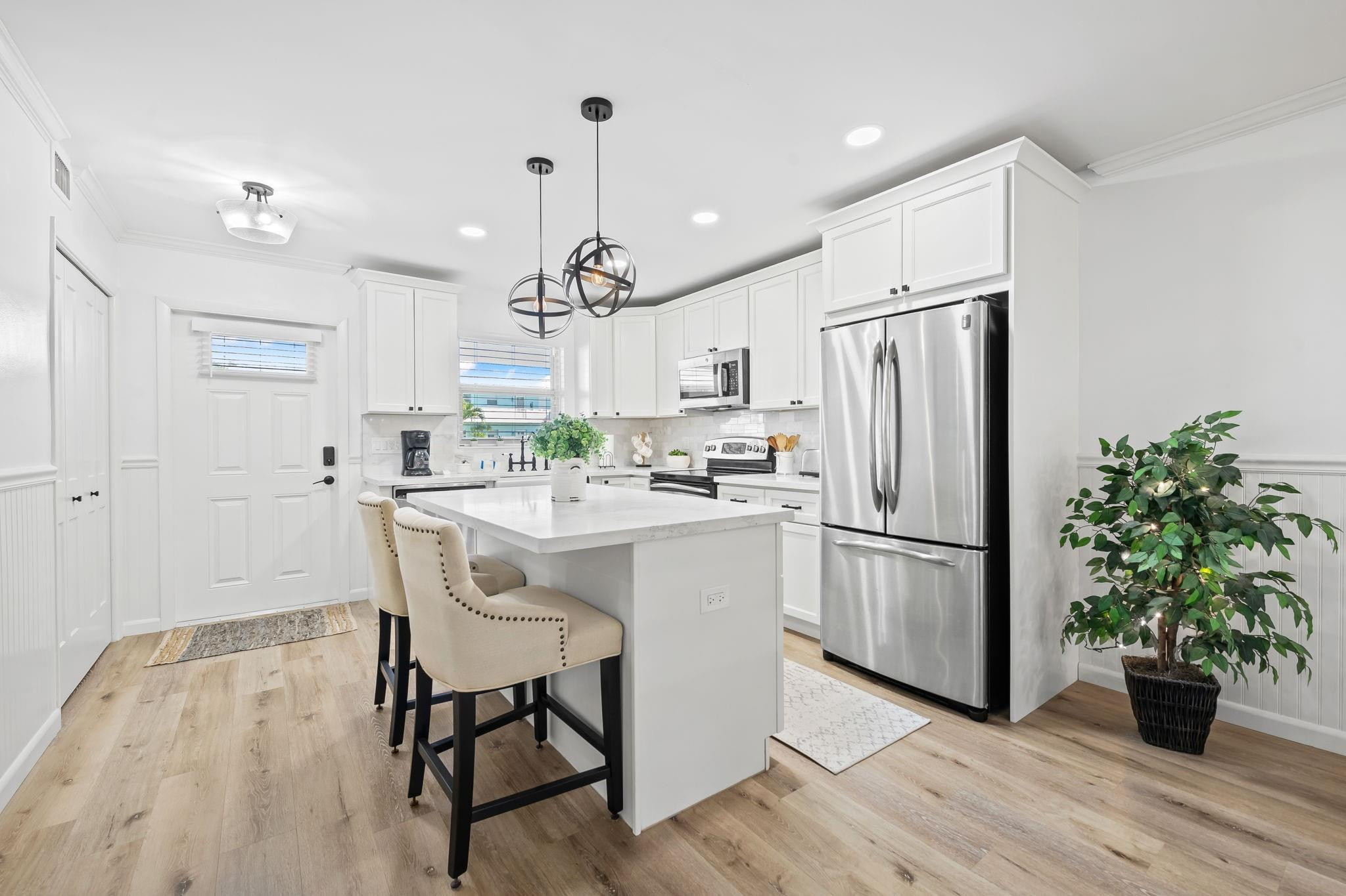 2400 NE 36th Street 3