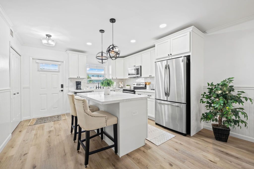 Photo of 2400 NE 36th Street #3, Lighthouse Point, FL 33064 (MLS # F10549175)