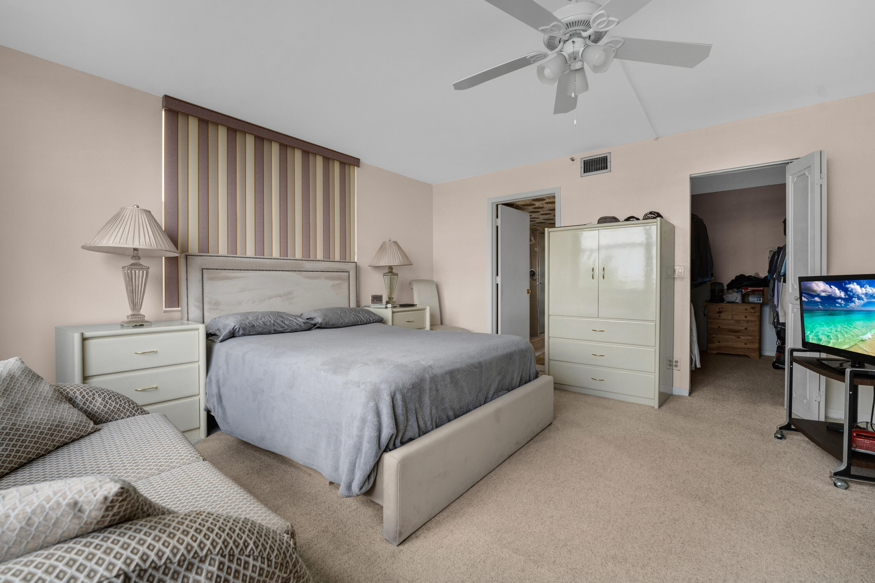 VILLAGES OF ORIOLE BONAIRE - Residential