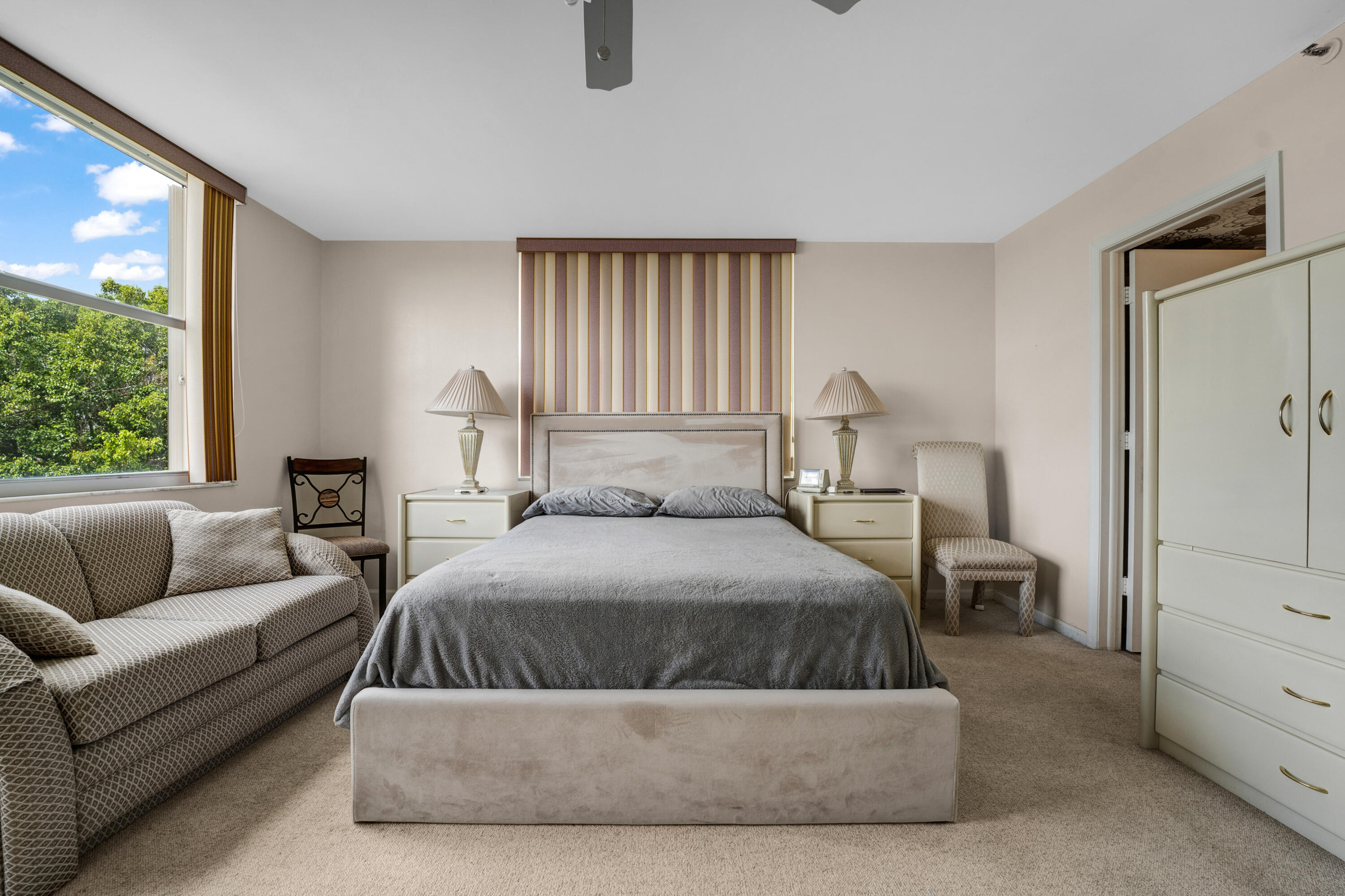 VILLAGES OF ORIOLE BONAIRE - Residential