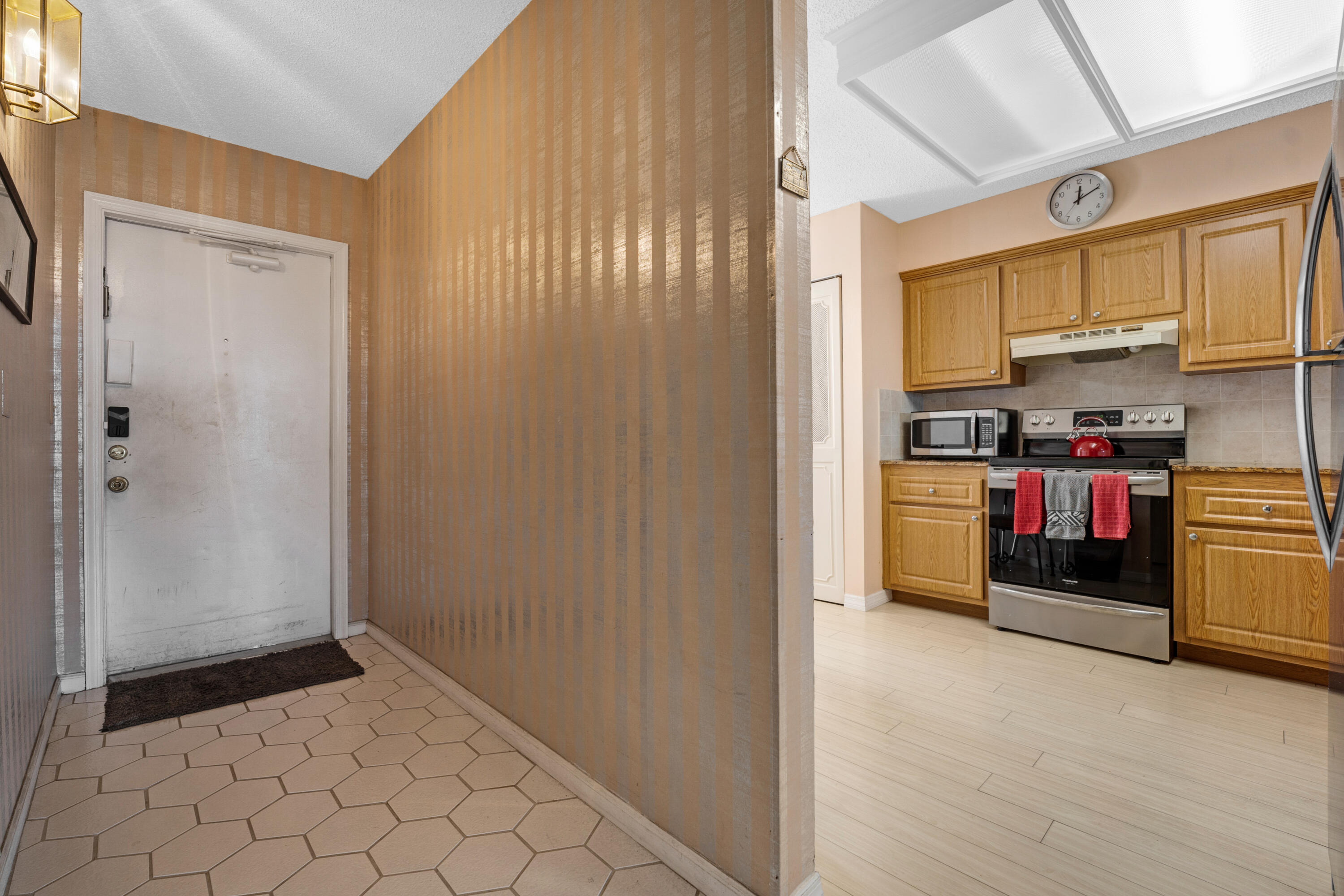 VILLAGES OF ORIOLE BONAIRE - Residential