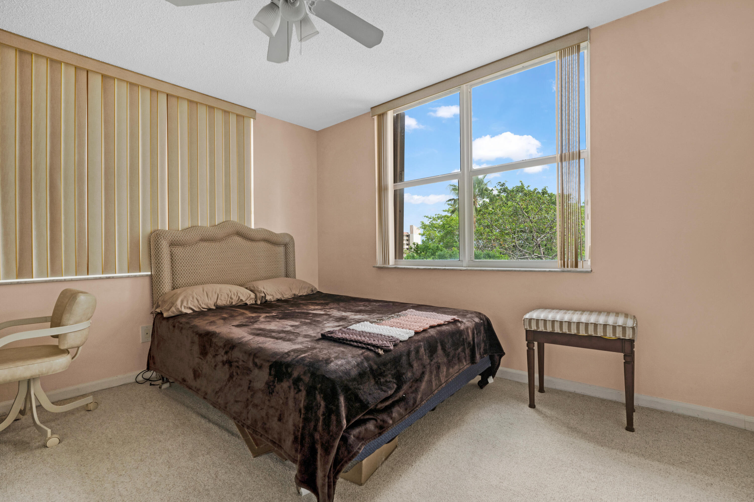 VILLAGES OF ORIOLE BONAIRE - Residential