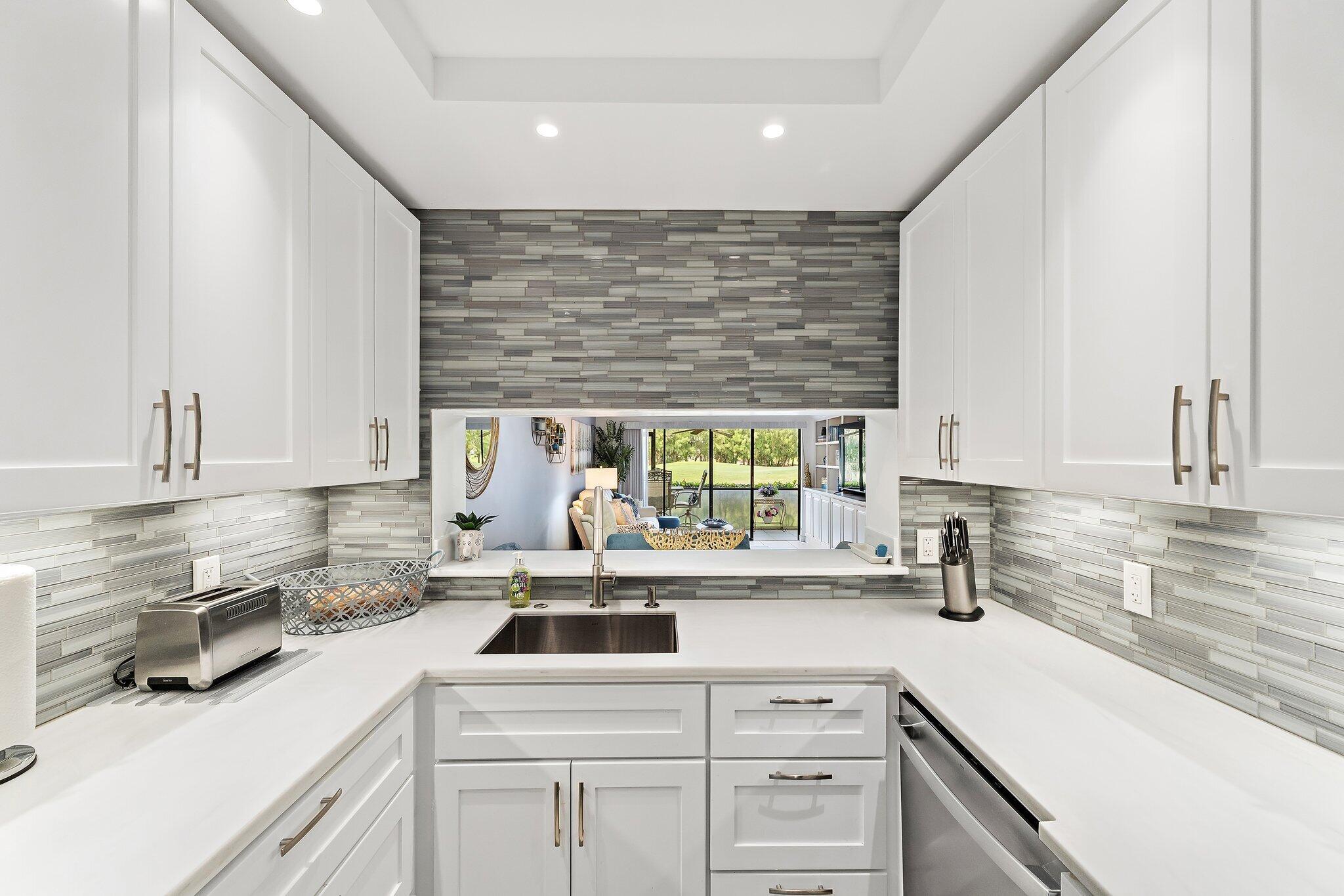 PINE CREST CONDO - Residential