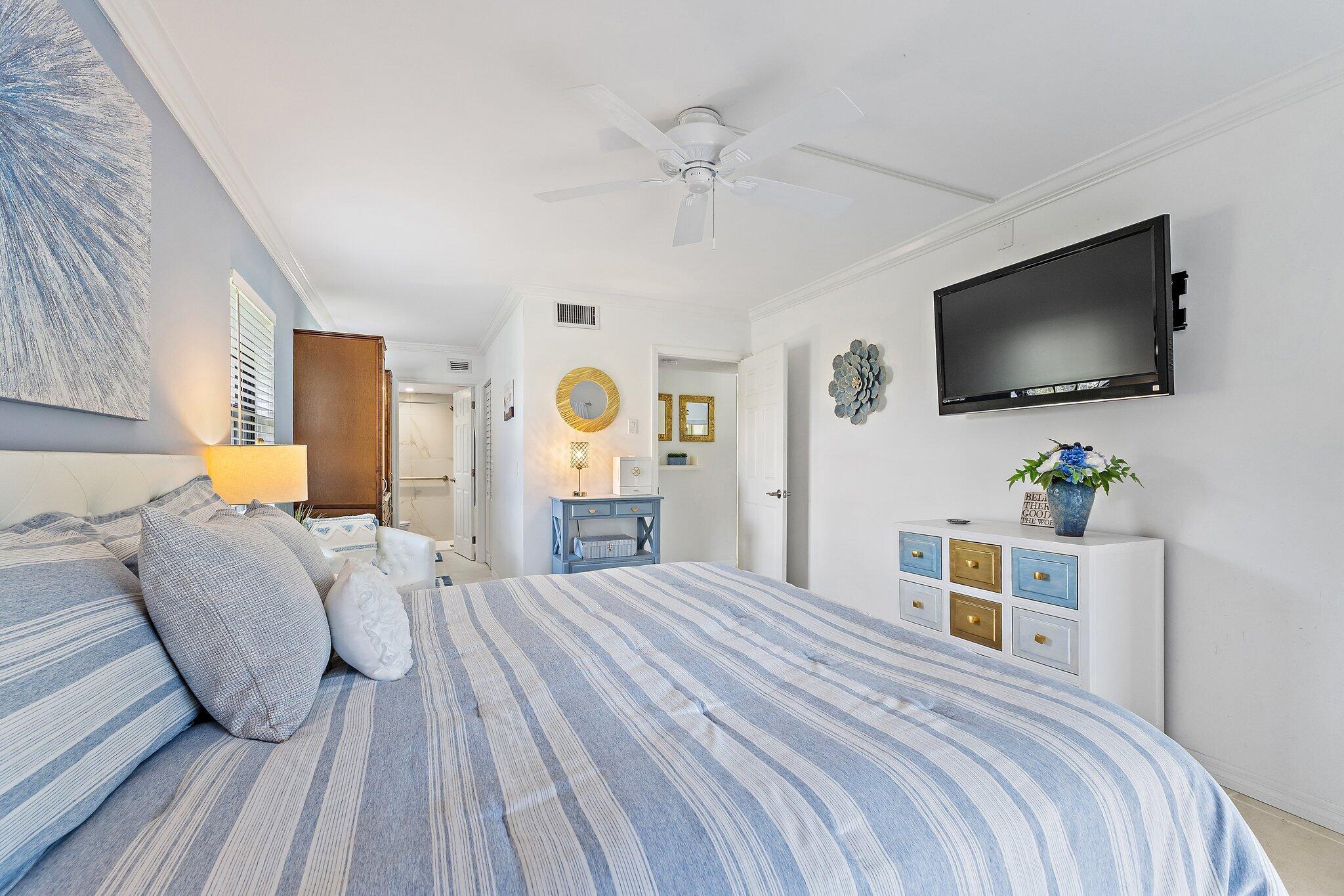 PINE CREST CONDO - Residential