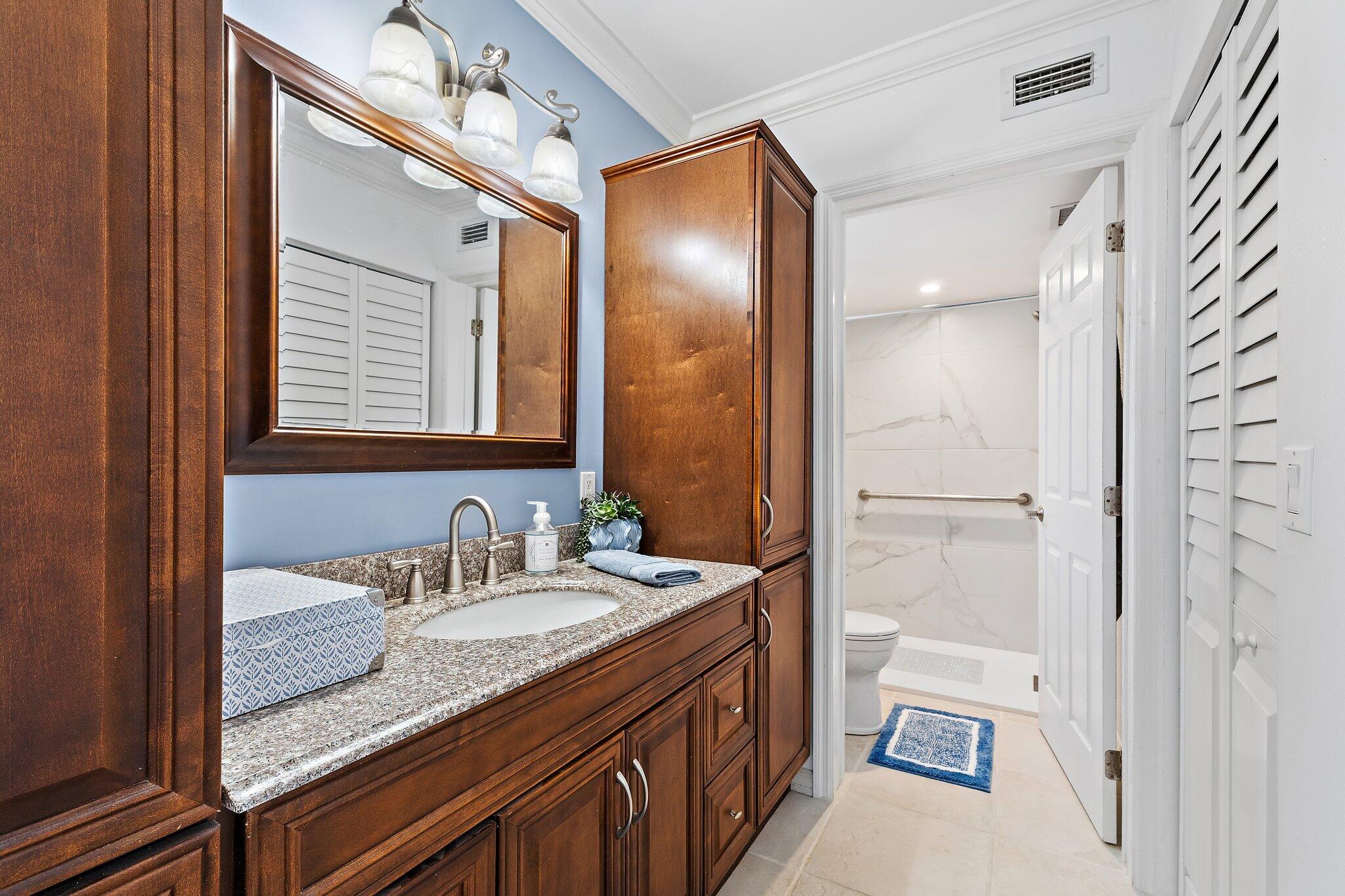 PINE CREST CONDO - Residential