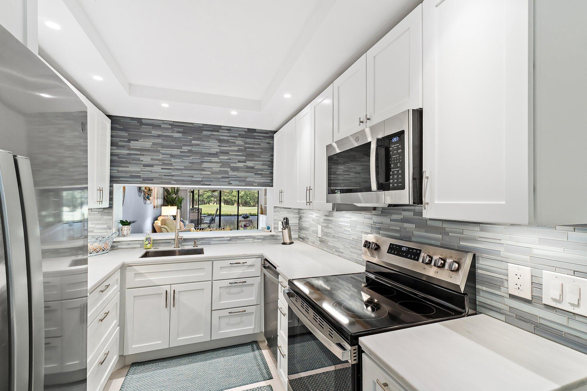 PINE CREST CONDO - Residential