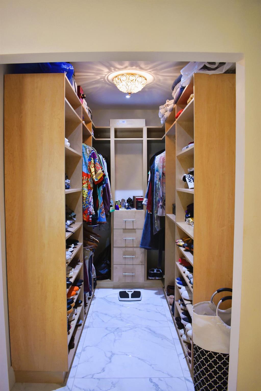 HAWTHORN - Residential