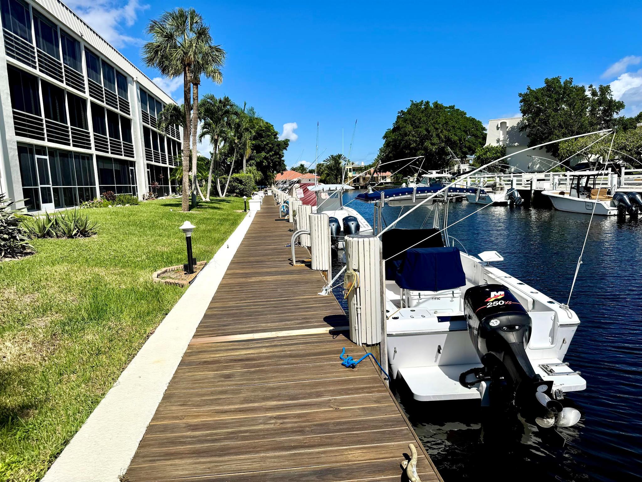 WINSTON BAY CONDO - Residential