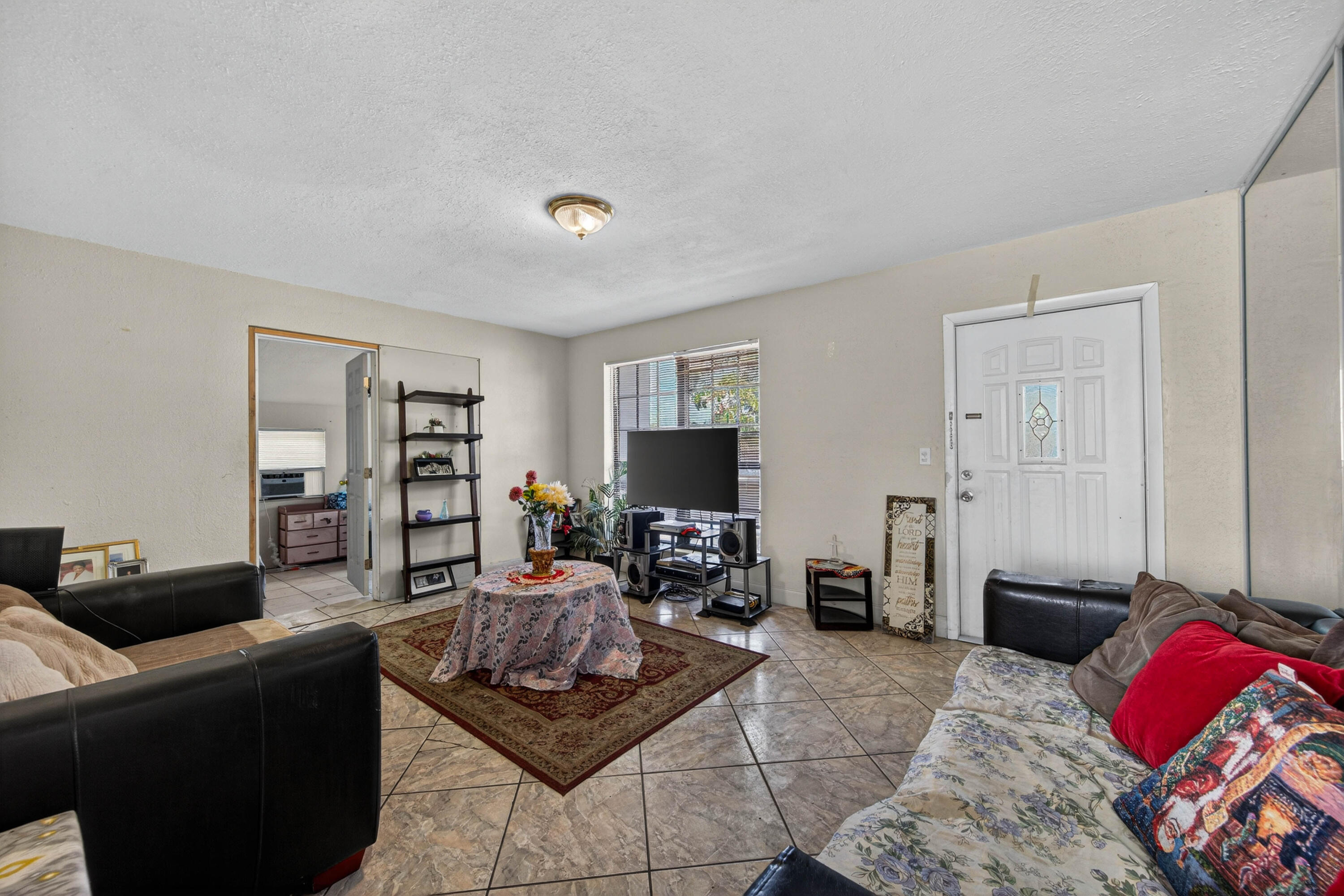 LAKE FOREST SEC 4 - Residential