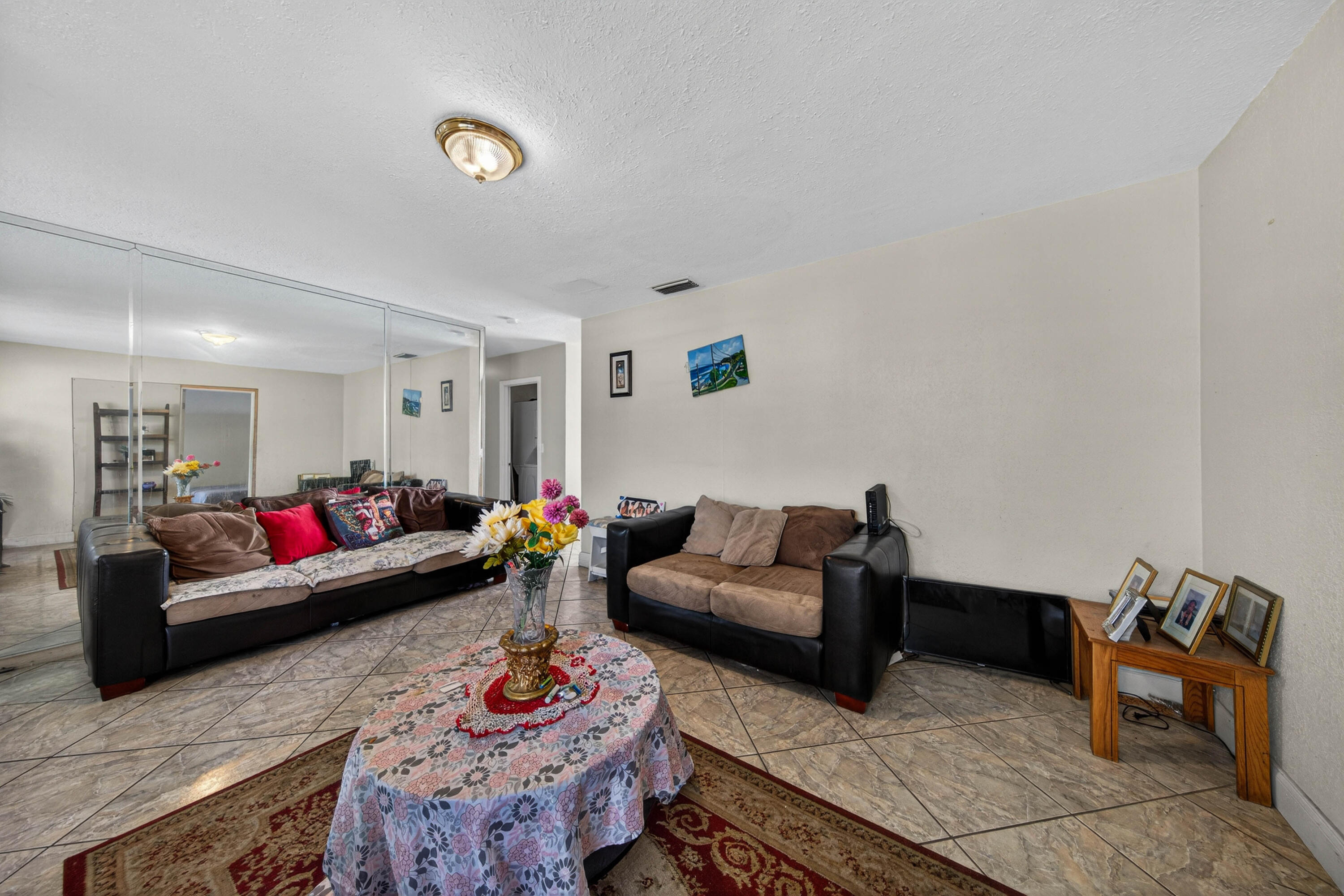 LAKE FOREST SEC 4 - Residential