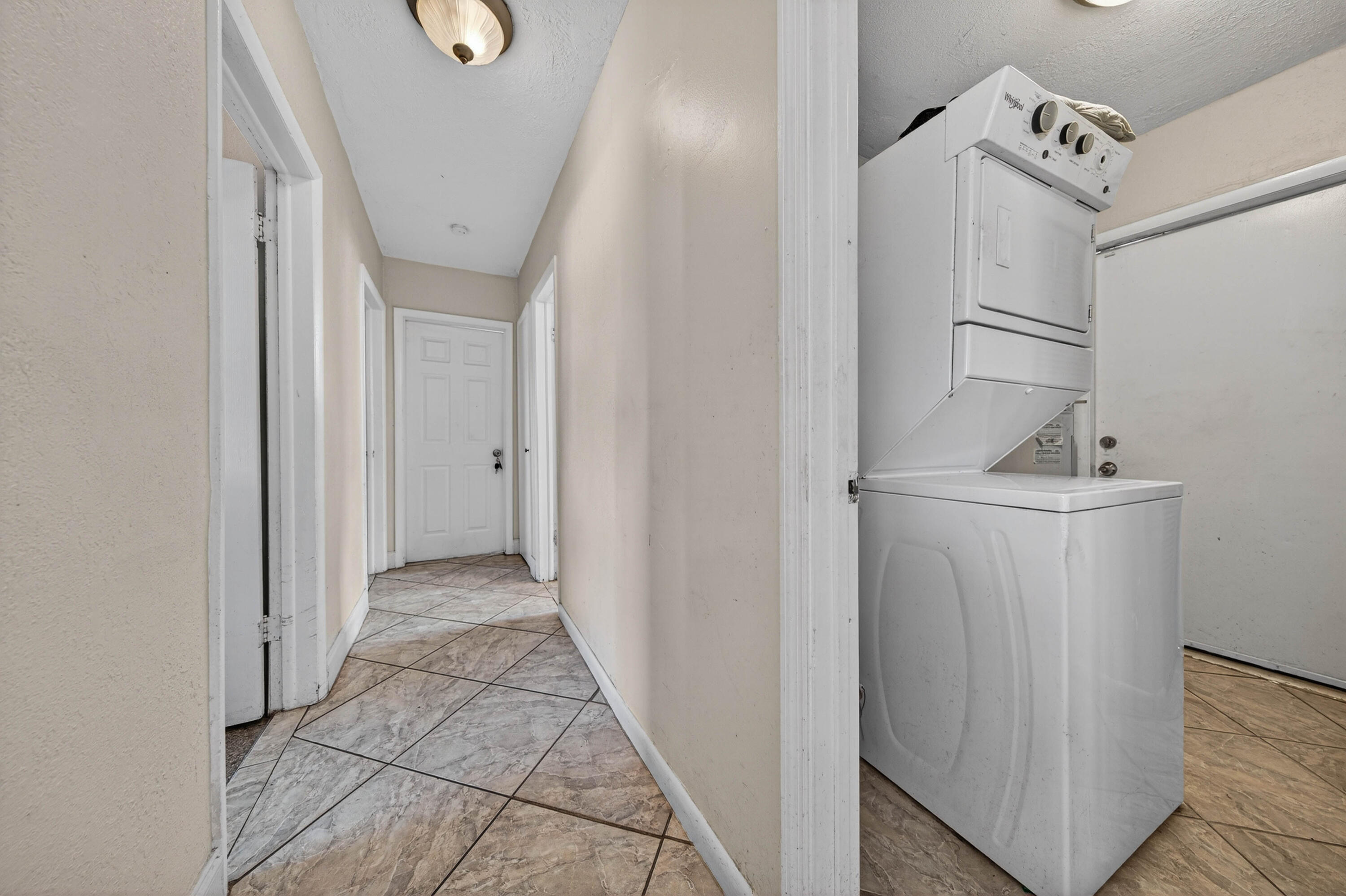 LAKE FOREST SEC 4 - Residential