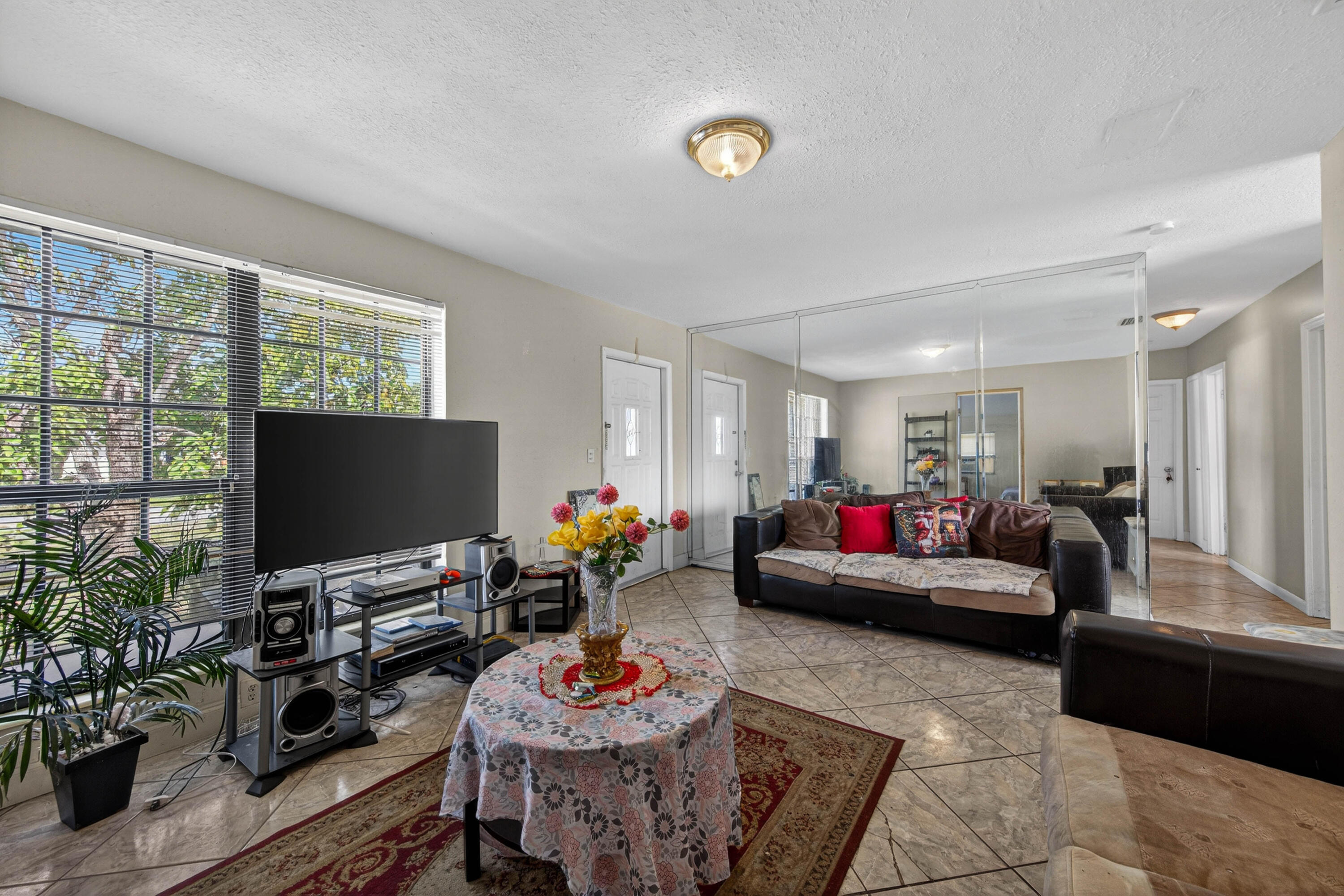 LAKE FOREST SEC 4 - Residential