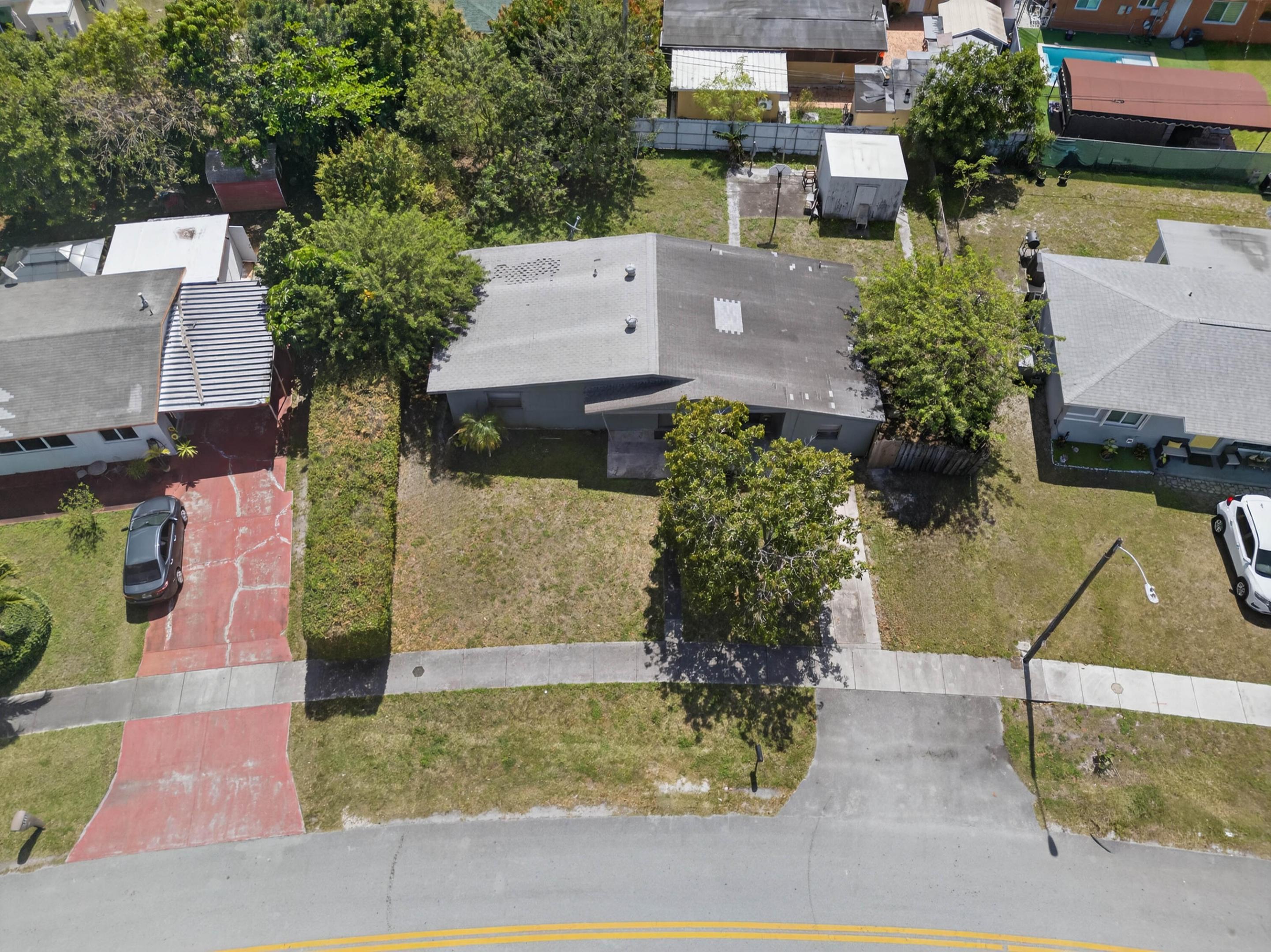 LAKE FOREST SEC 4 - Residential