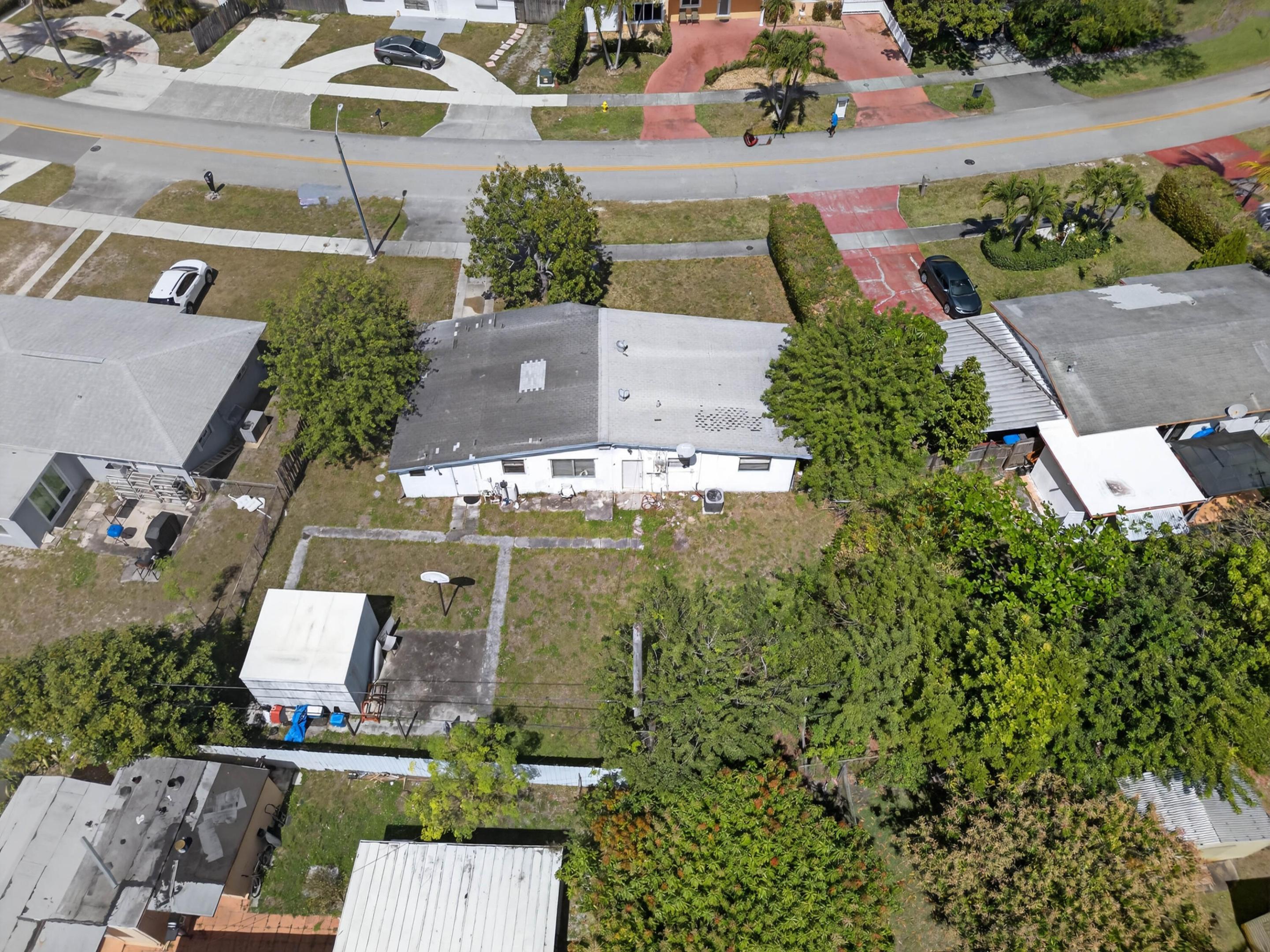 LAKE FOREST SEC 4 - Residential