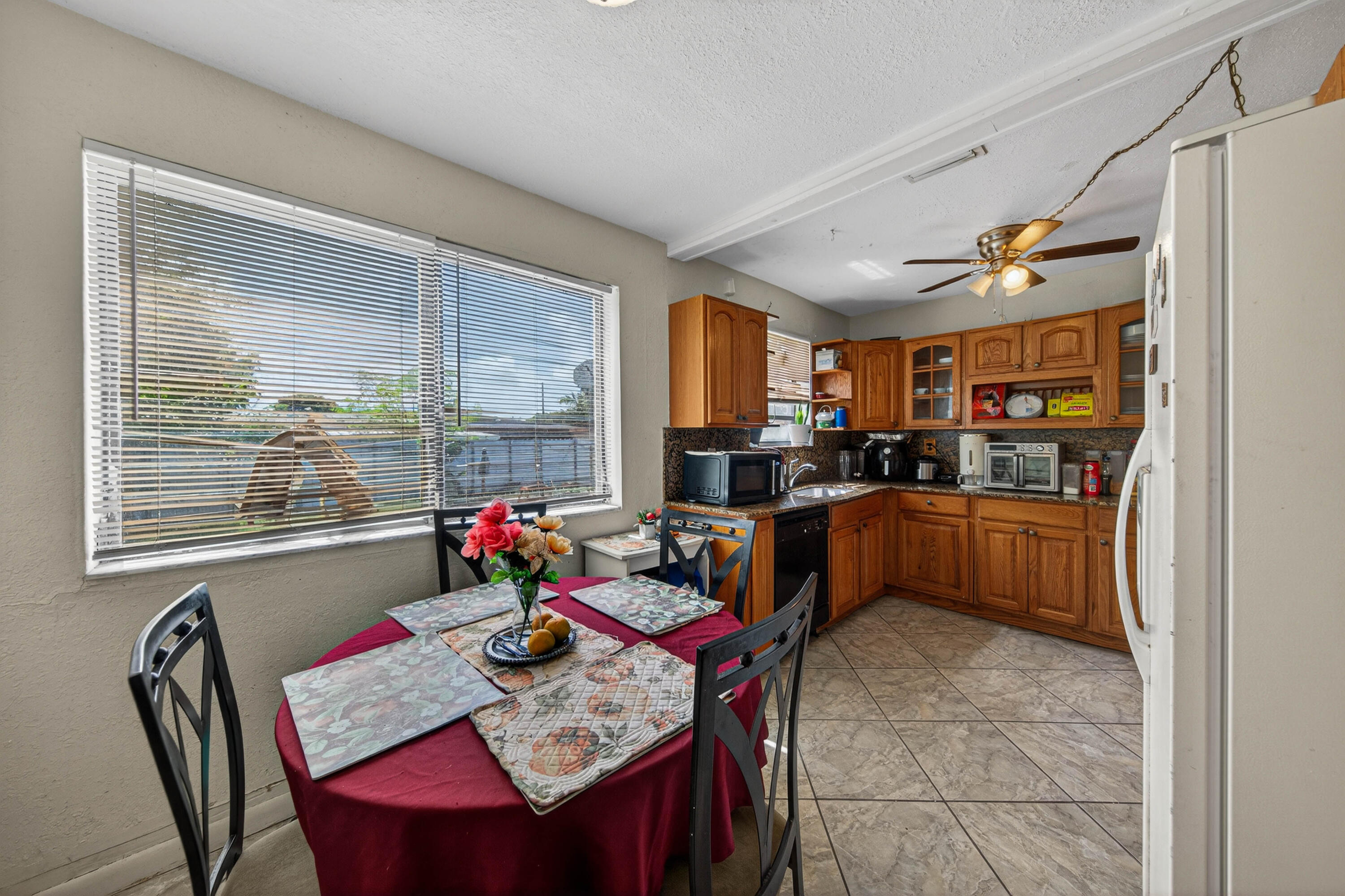 LAKE FOREST SEC 4 - Residential