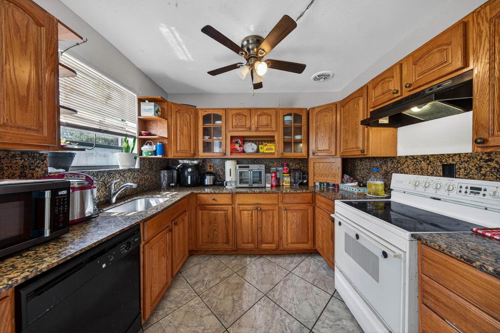 Photo of 3720 SW 32nd, West Park, FL 33023 (MLS # B26000305)