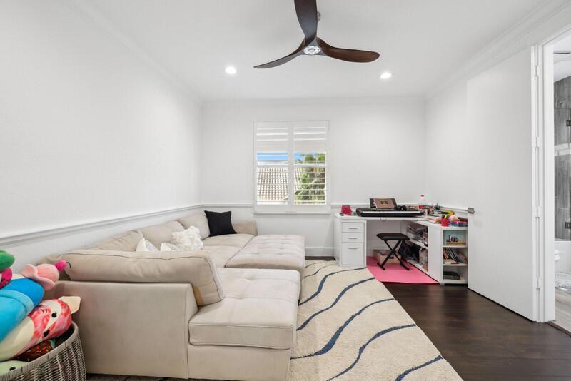 ENCLAVE AT WOODFIELD COUN - Residential