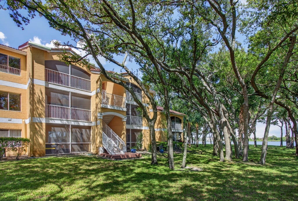 Photo of 2425 NW 33rd Street NW #1309, Oakland Park, FL 33309 (MLS # B26070711)