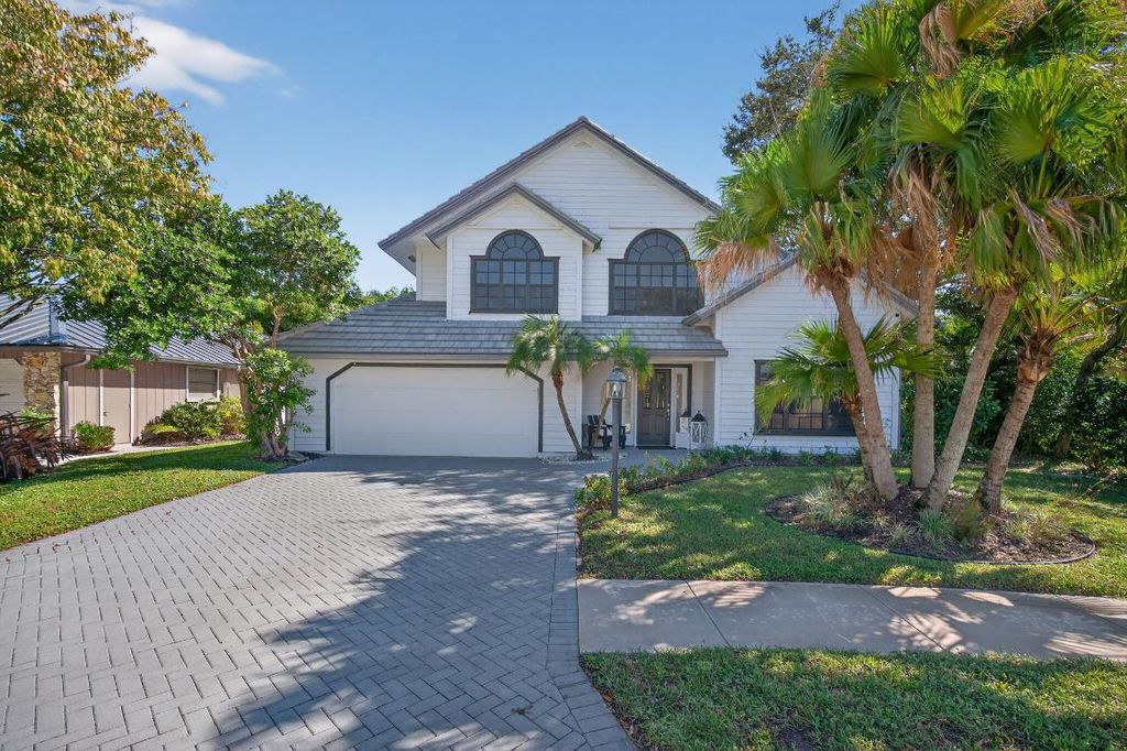 Photo of 2606 Monaco Terrace, Palm Beach Gardens, FL 33410 (MLS # R11136716)