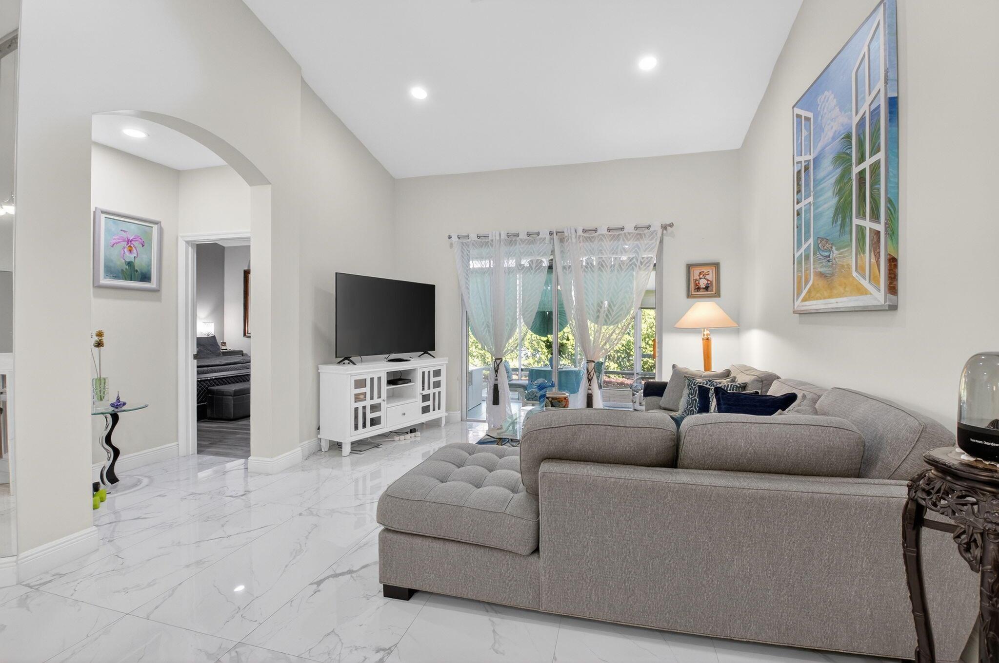 FLORAL LAKES PH 3 AND 4 - Residential Lease