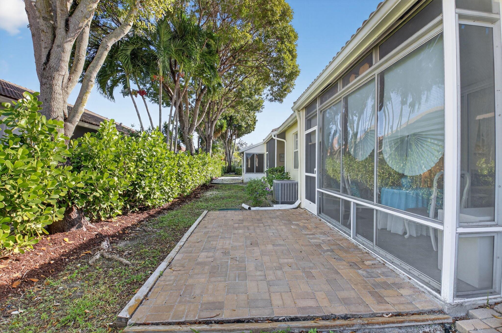 FLORAL LAKES PH 3 AND 4 - Residential Lease