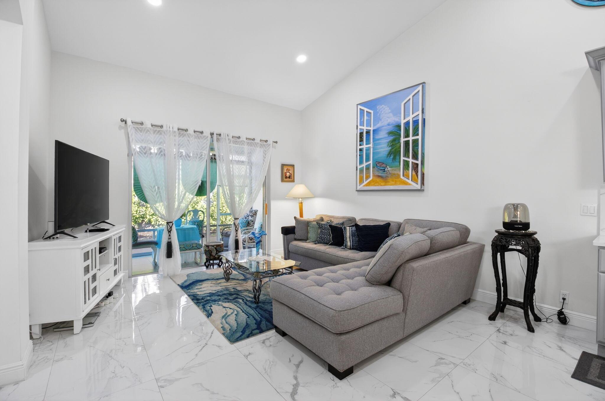 FLORAL LAKES PH 3 AND 4 - Residential Lease