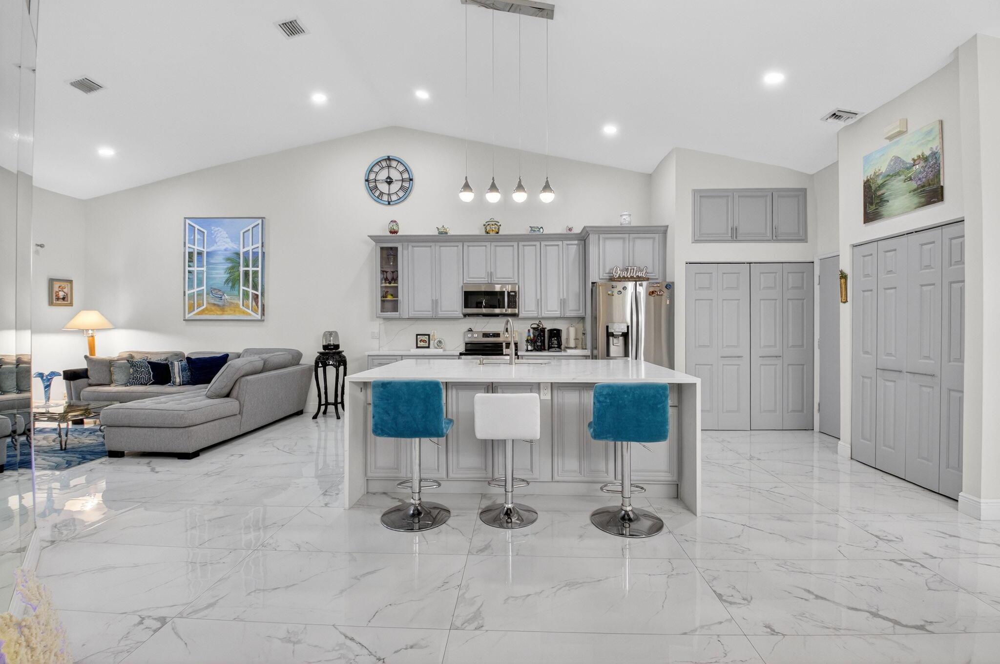 FLORAL LAKES PH 3 AND 4 - Residential Lease