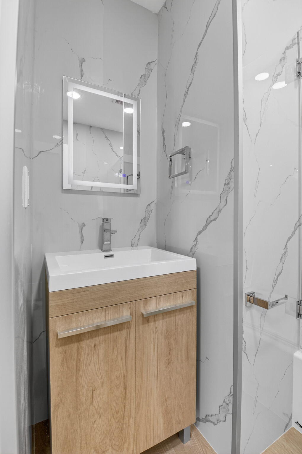 HIDDEN VALLEY SEC 1 - Residential Lease