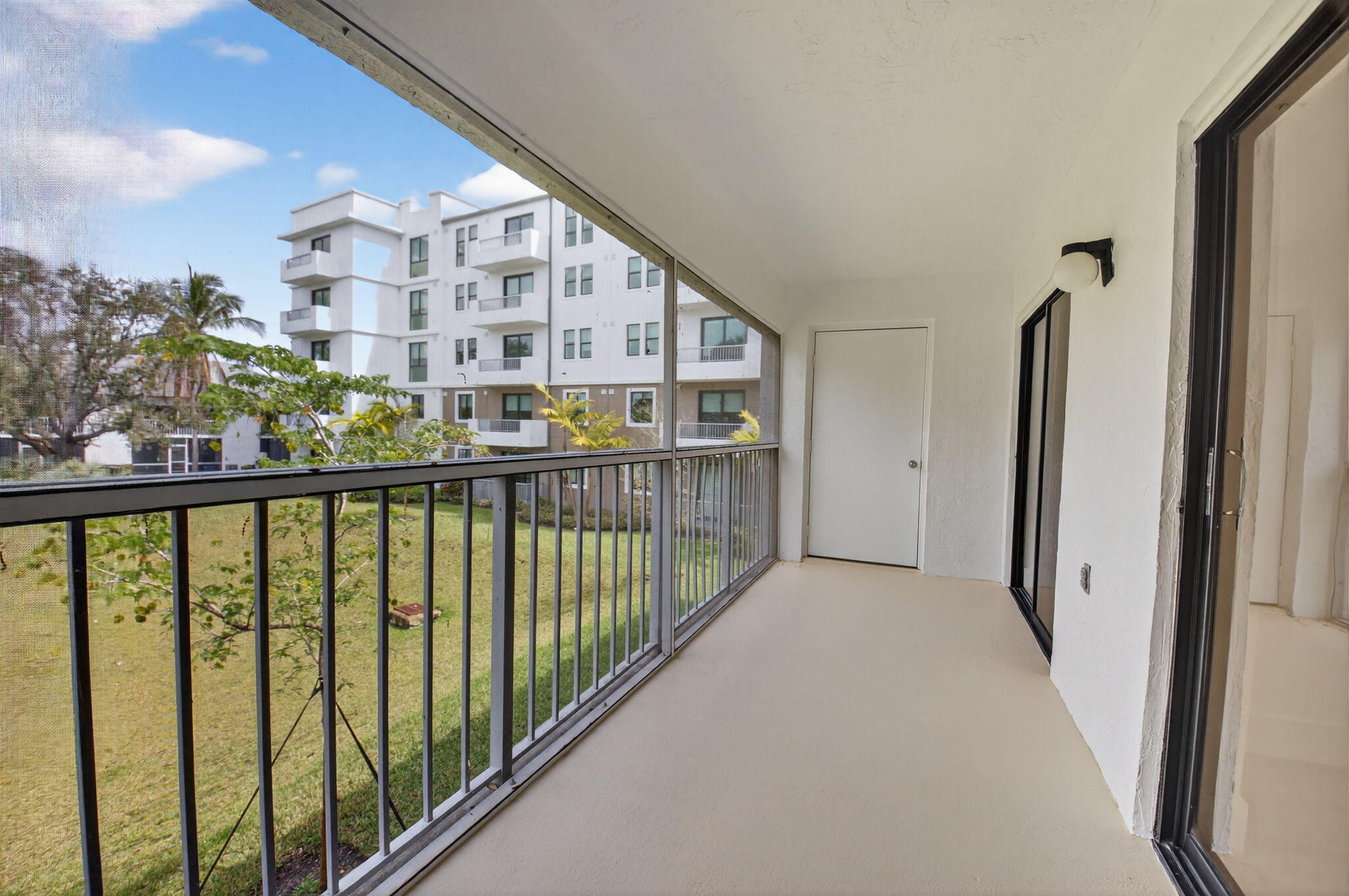 HIDDEN VALLEY SEC 1 - Residential Lease