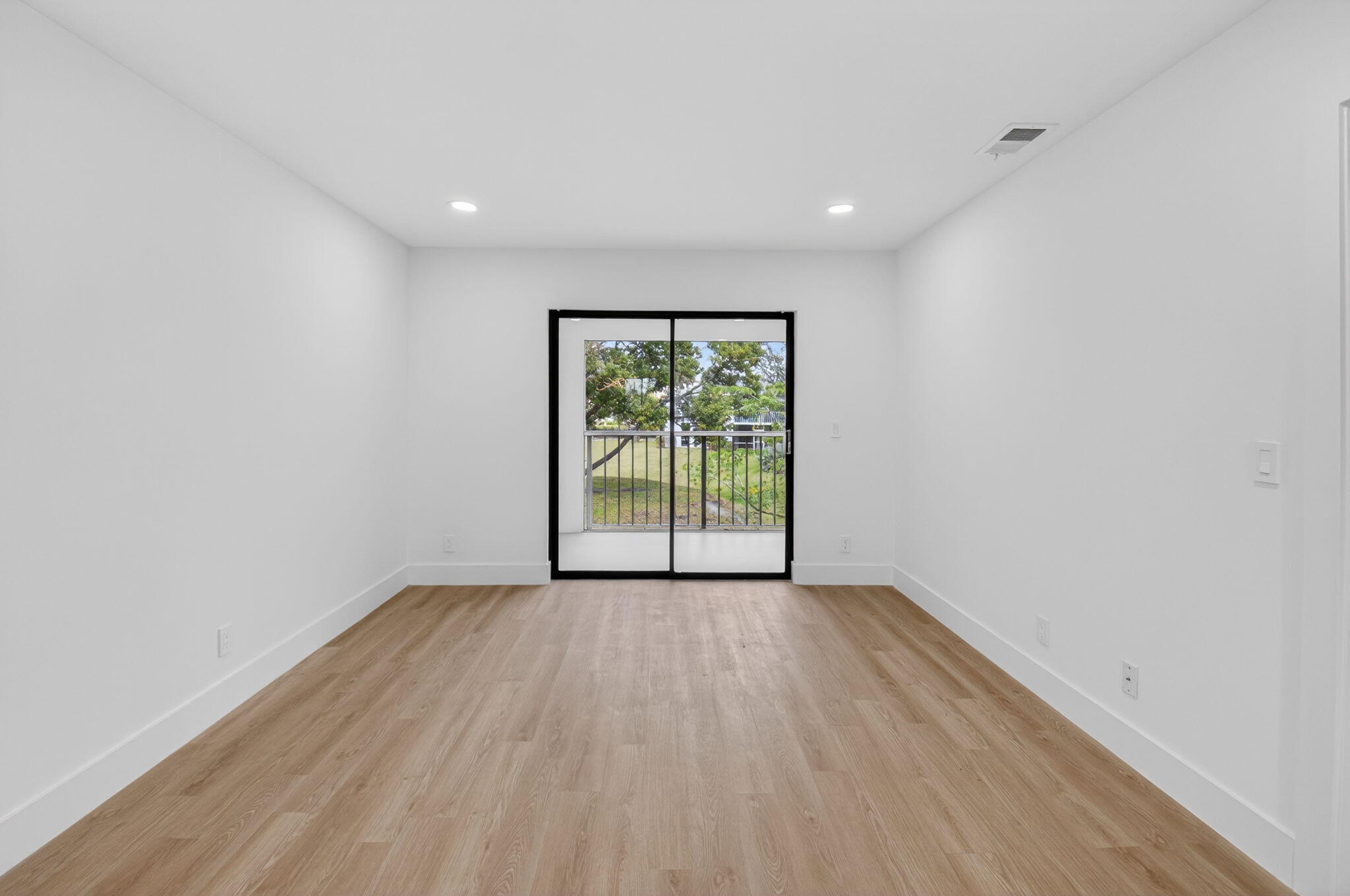 HIDDEN VALLEY SEC 1 - Residential Lease