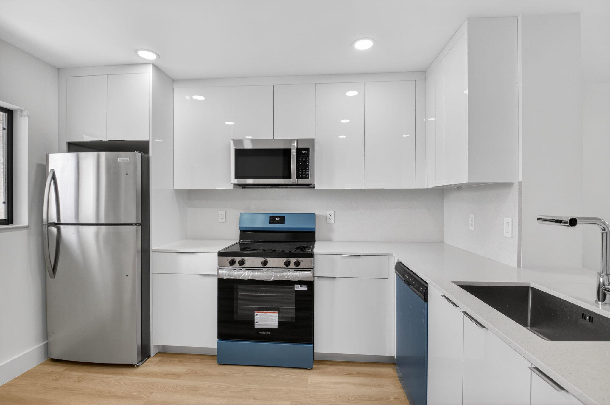 HIDDEN VALLEY SEC 1 - Residential Lease