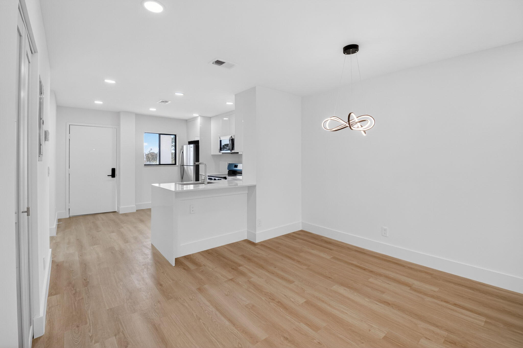 HIDDEN VALLEY SEC 1 - Residential Lease