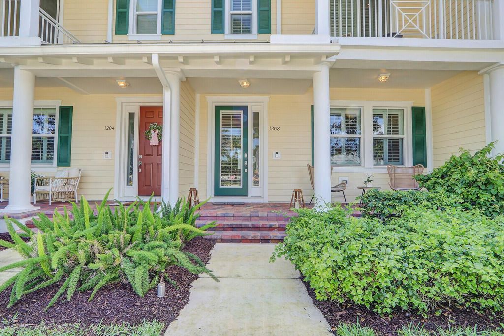 Photo of 1208 S Community Drive, Jupiter, FL 33458 (MLS # R10969547)