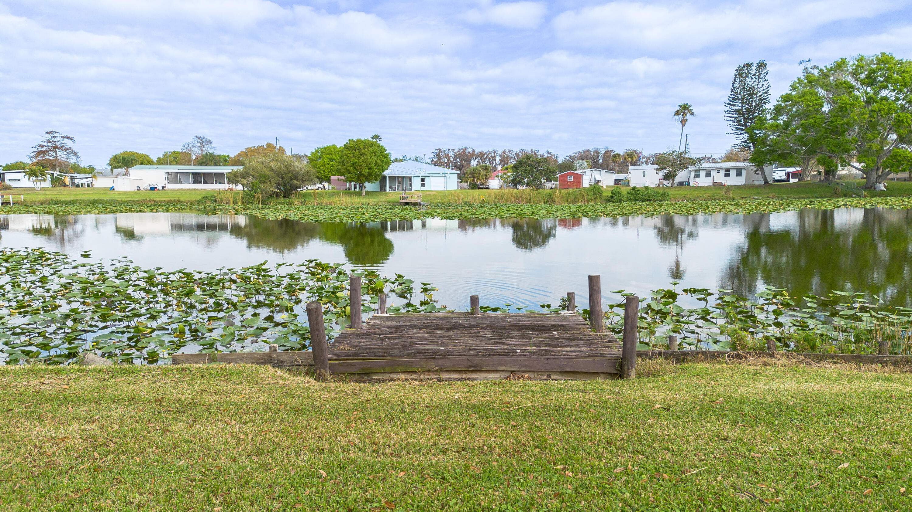 TAYLOR CREEK ISLES - Residential