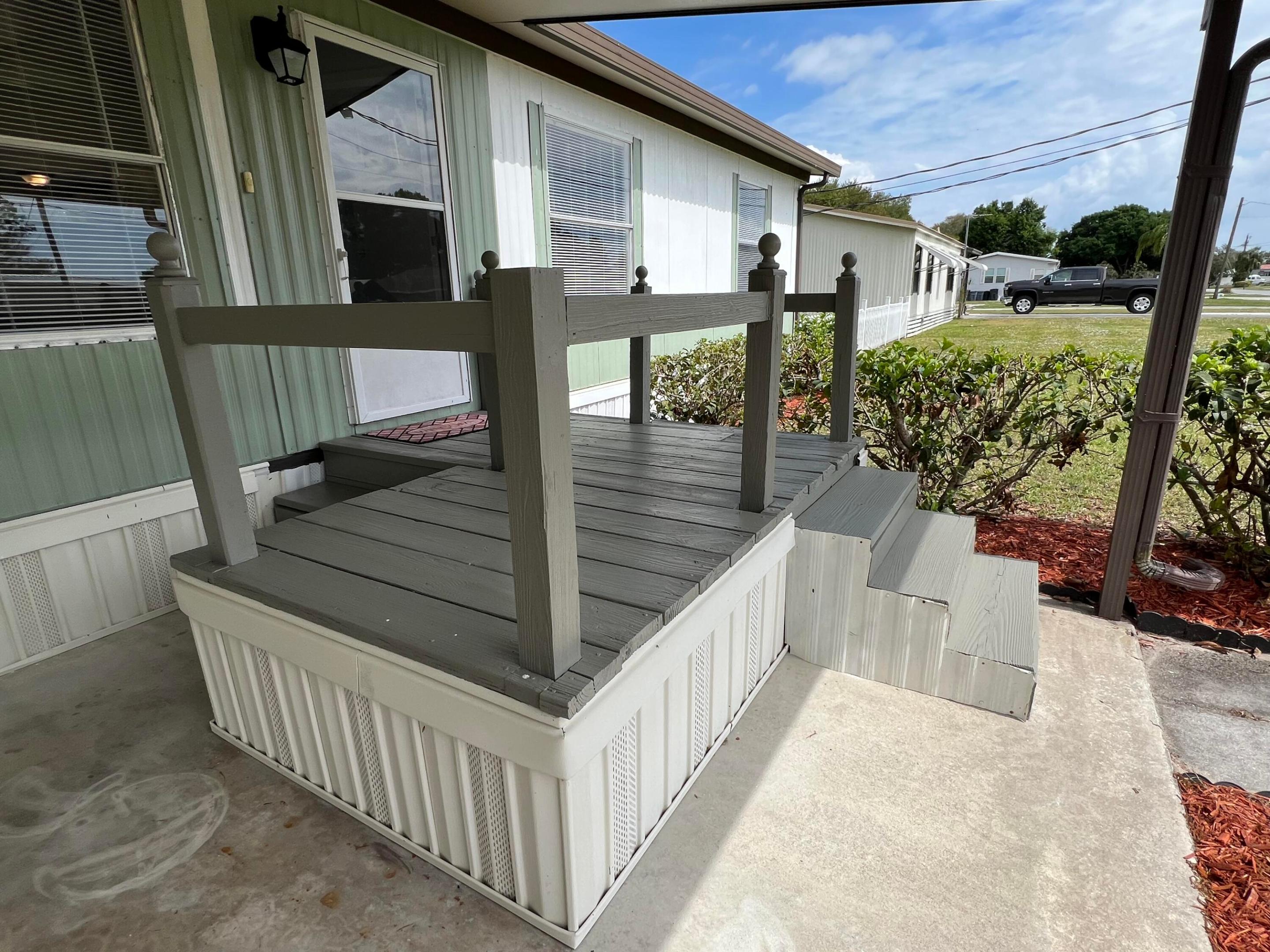 TAYLOR CREEK ISLES - Residential