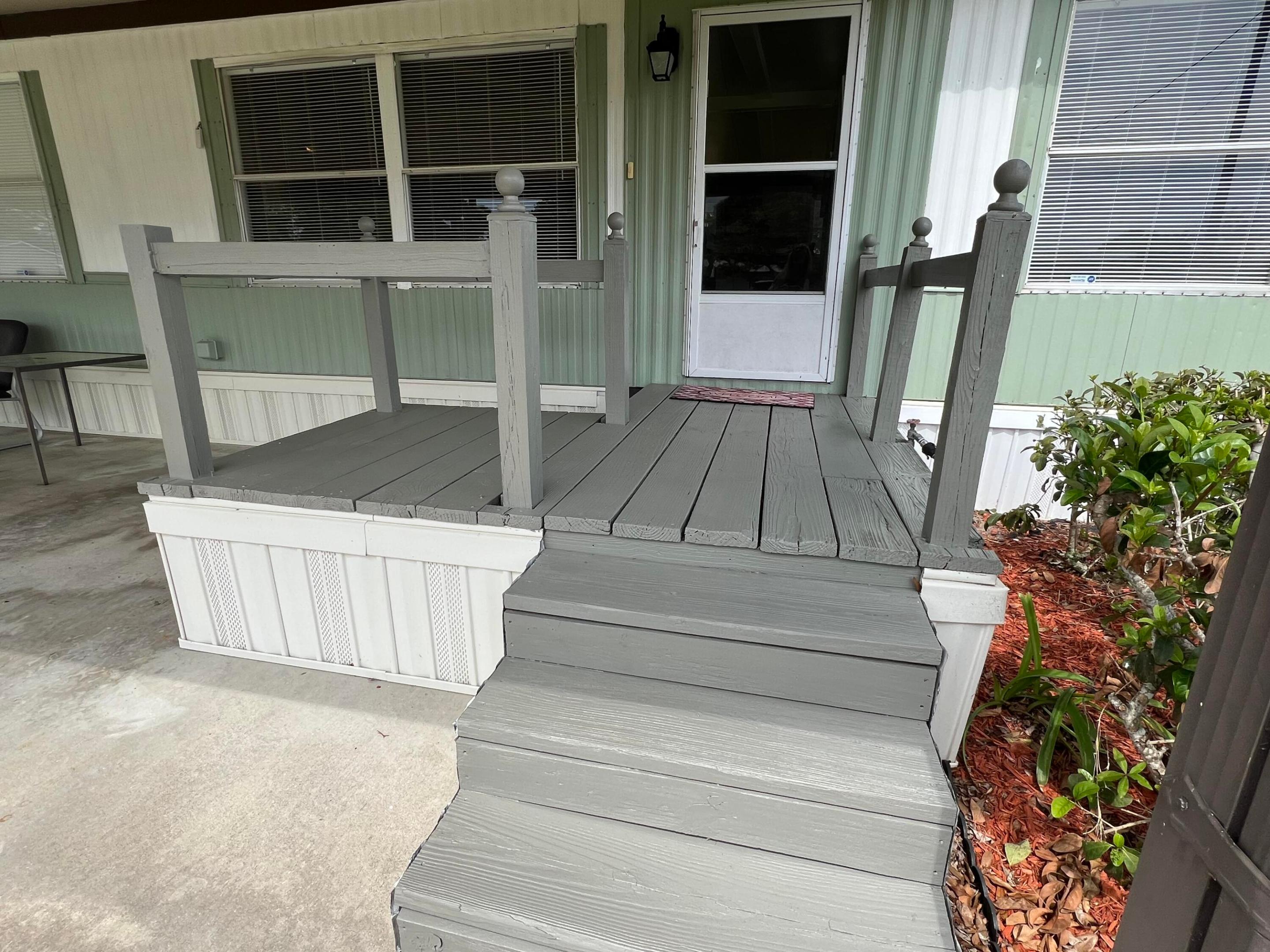 TAYLOR CREEK ISLES - Residential