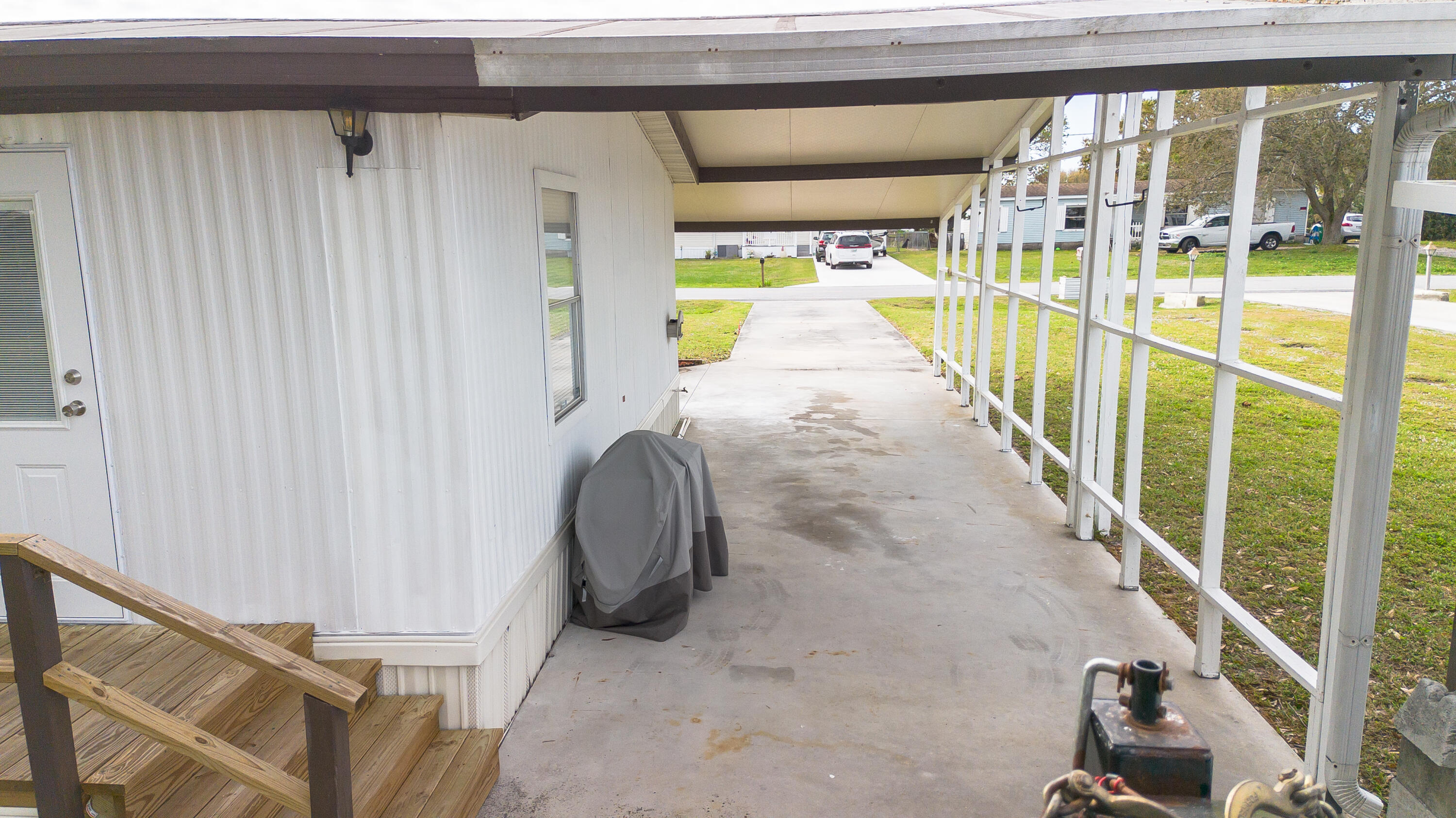 TAYLOR CREEK ISLES - Residential