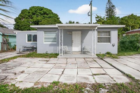 Property photo of 621 50th Street, West Palm Beach, FL 33407