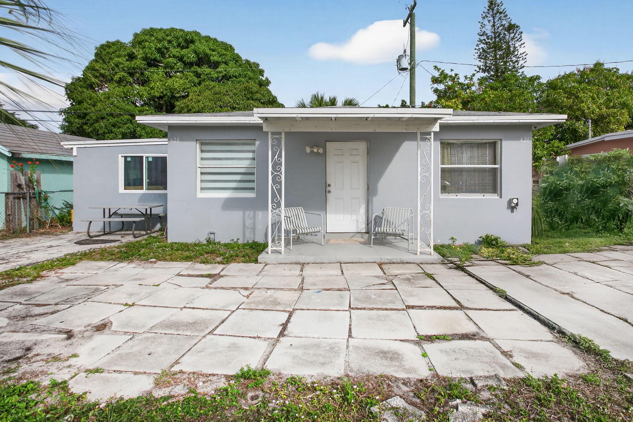 NORTH PALM BCH 4 - Residential