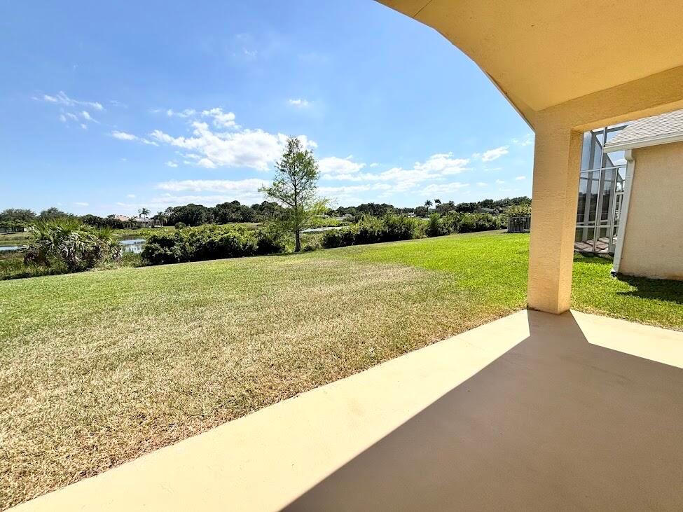 368 SW North Shore Boulevard