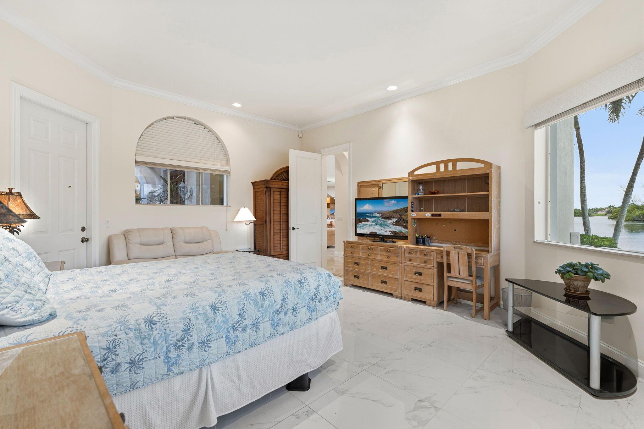 Islands of Jupiter - Residential